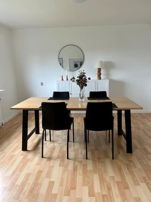 Apartment In The Center Of Torshavn, Free Parking. Kültér fotó